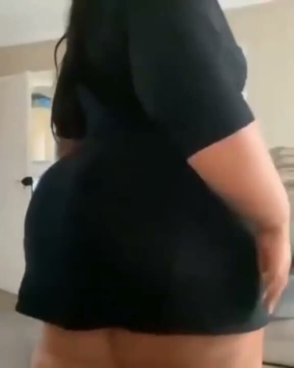 Curvy latina BBW Flaunts Huge Ass in Tight Dress