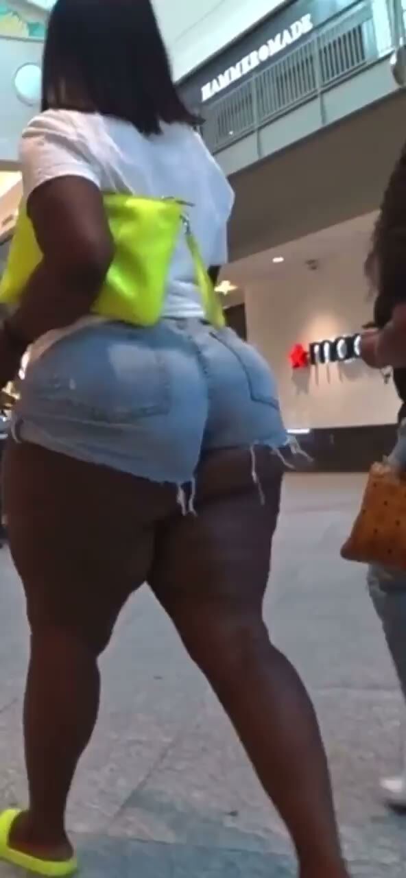 Curvy Ebony BBW Flaunts Massive Ass in Public Mall