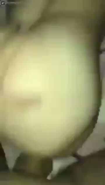 Curvy BBW Shows Massive Pale Ass Closeup